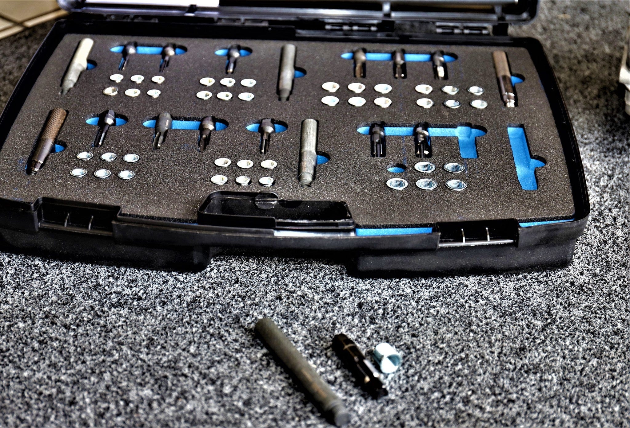 Specialist Tools AU Automotive Diesel Glow Plug Removal & Repair Professional Thread Repair Set for Glow Plugs & Spark Plugs with Inserts - Govoni Quality