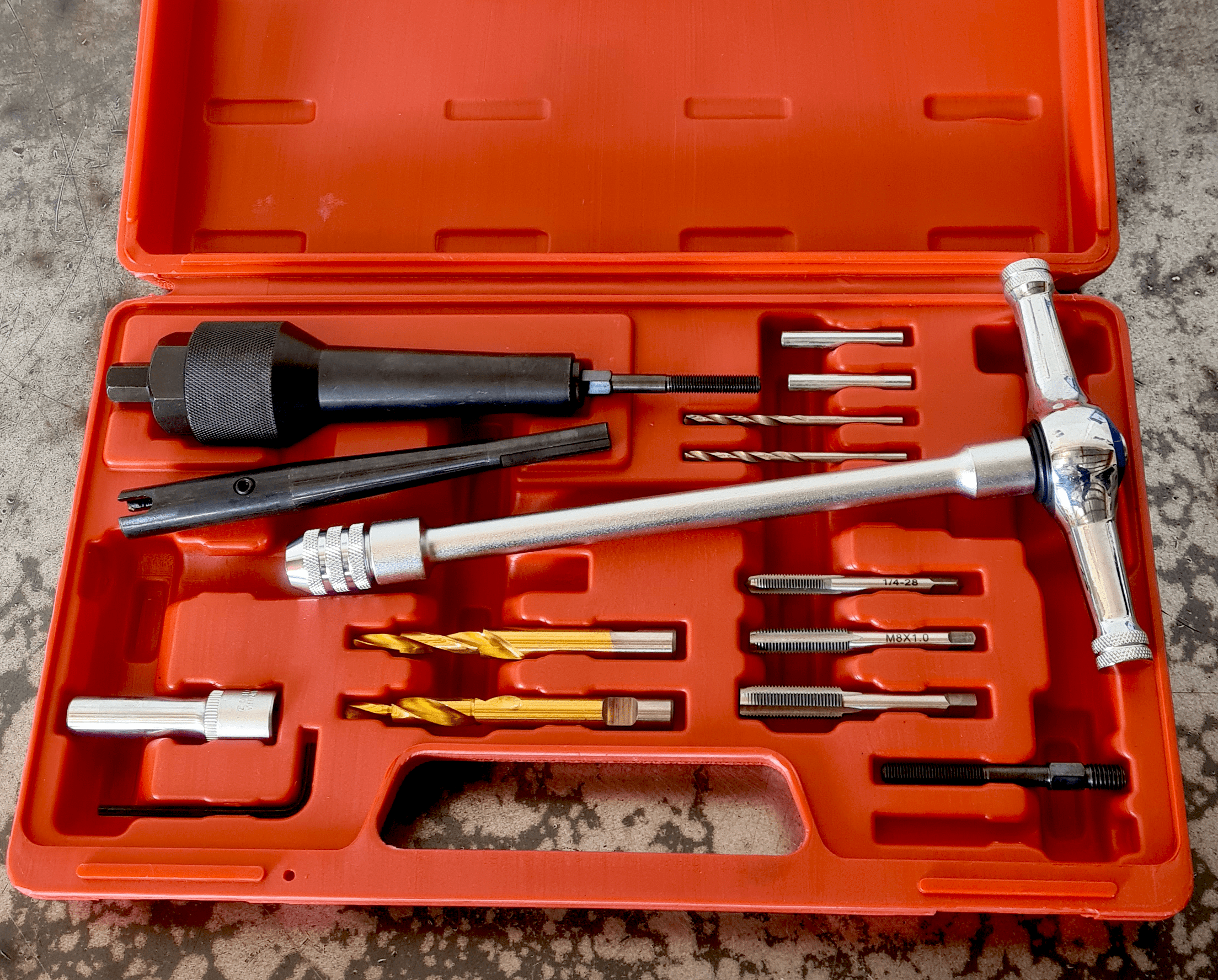 Glow Plug Extraction Removal and Thread Repair Kit for Damaged or Stuck Glow Plugs Suits M8 x 1.0 and M10 x 1.0 Threads