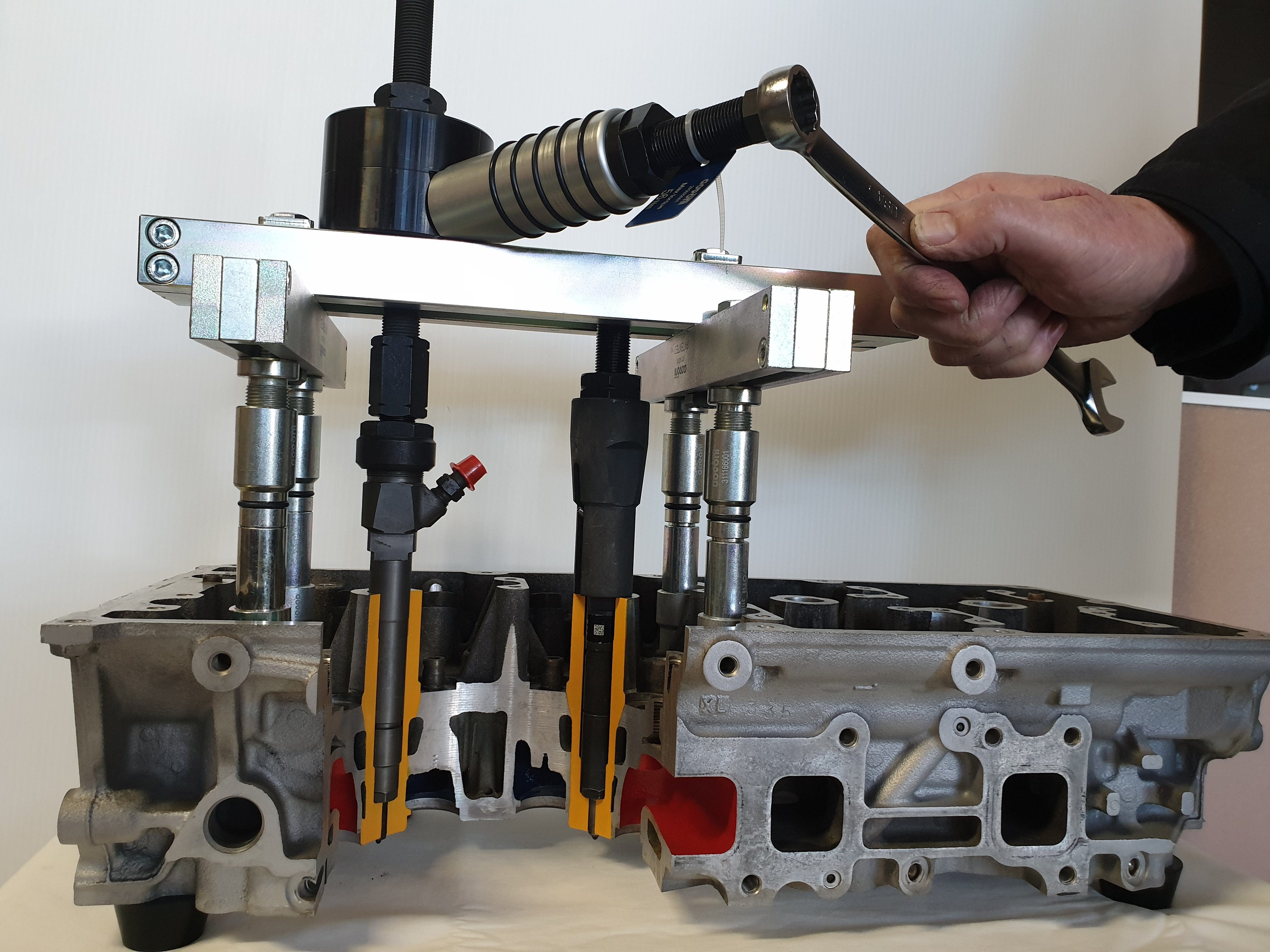 Specialist Tools AU Automotive Diesel Hydraulic Rams Hollow Cylinder Ram Mechadraulic 12 Ton to Remove Seized Injectors Govoni